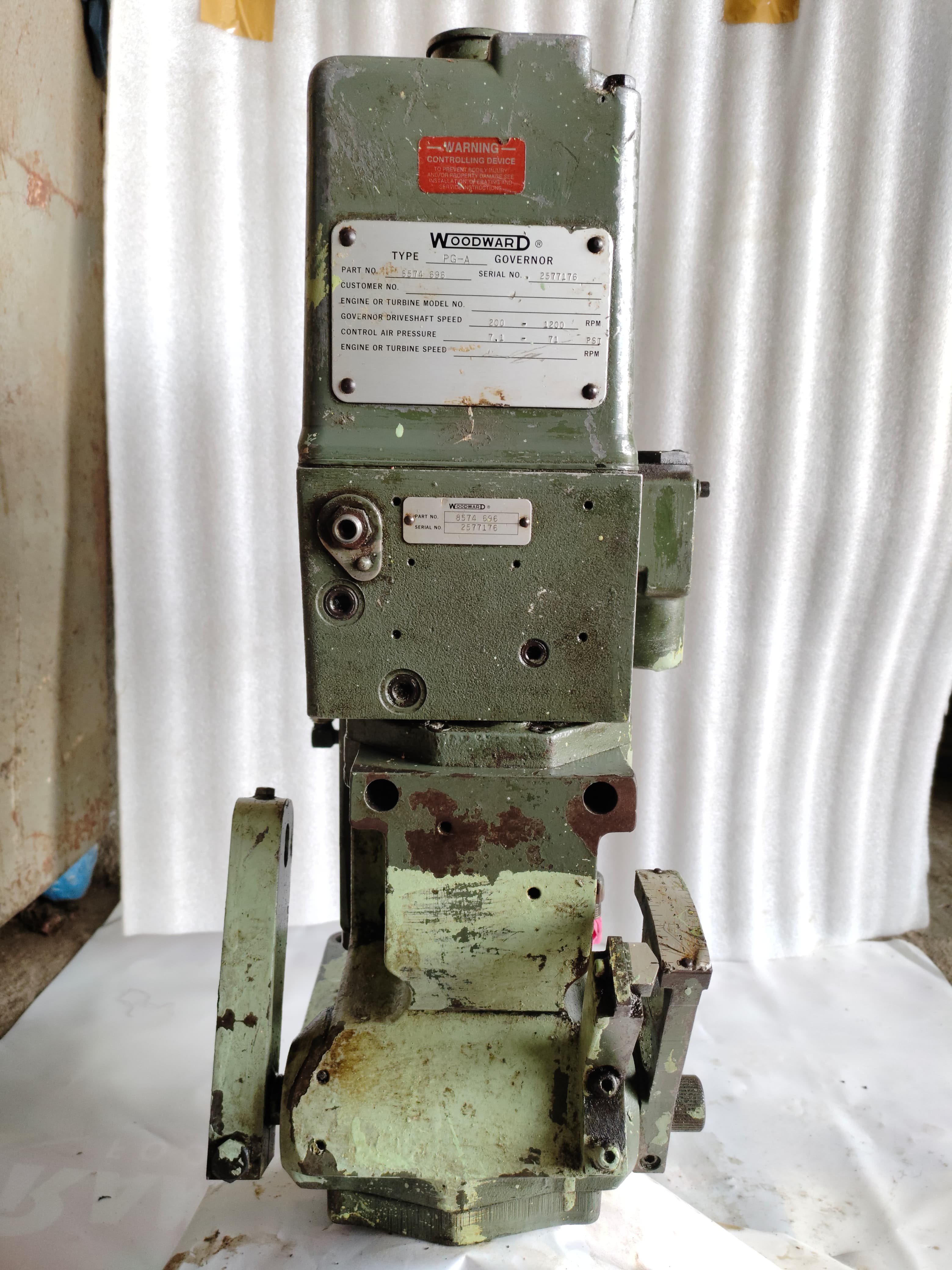 Woodward PG-A Governor Part no 8574 696 serial no 2577176