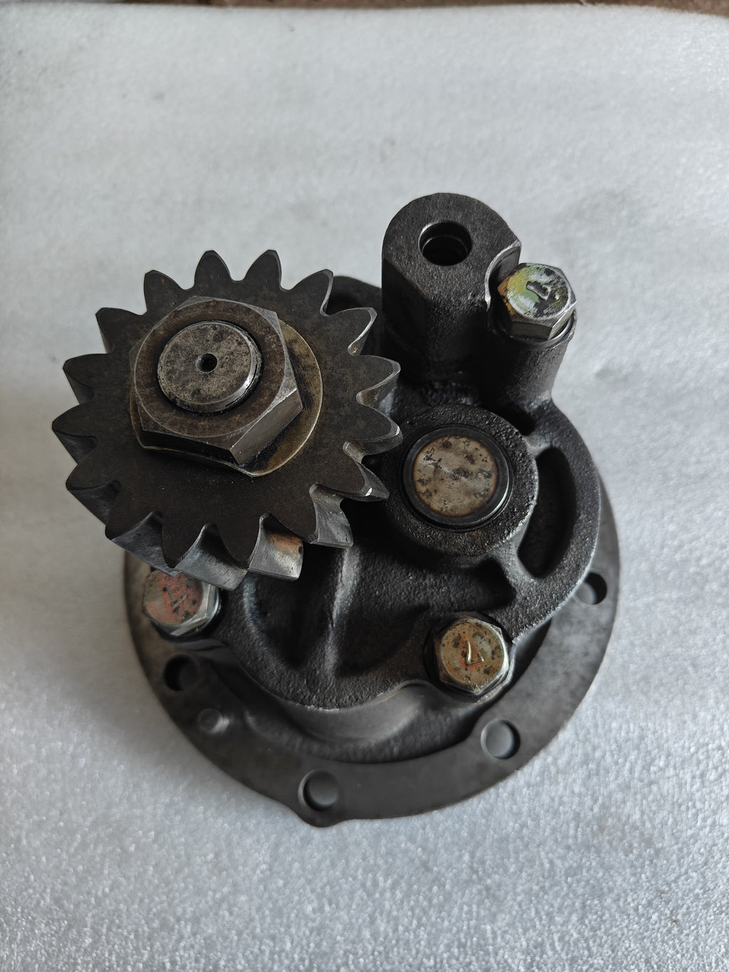 Yanmar M220 Oil Pump (Used)
