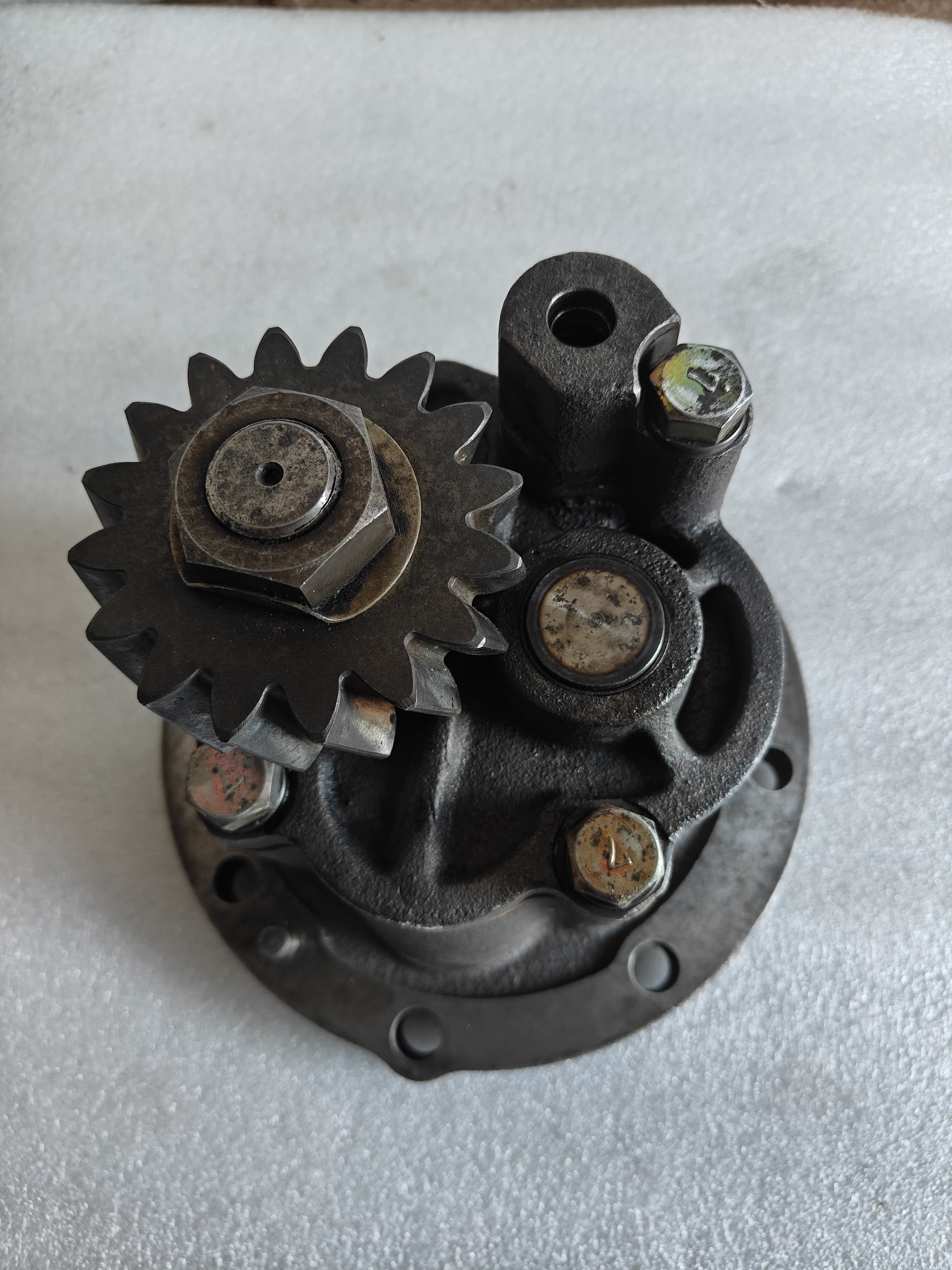 Yanmar M220 Oil Pump (Used)