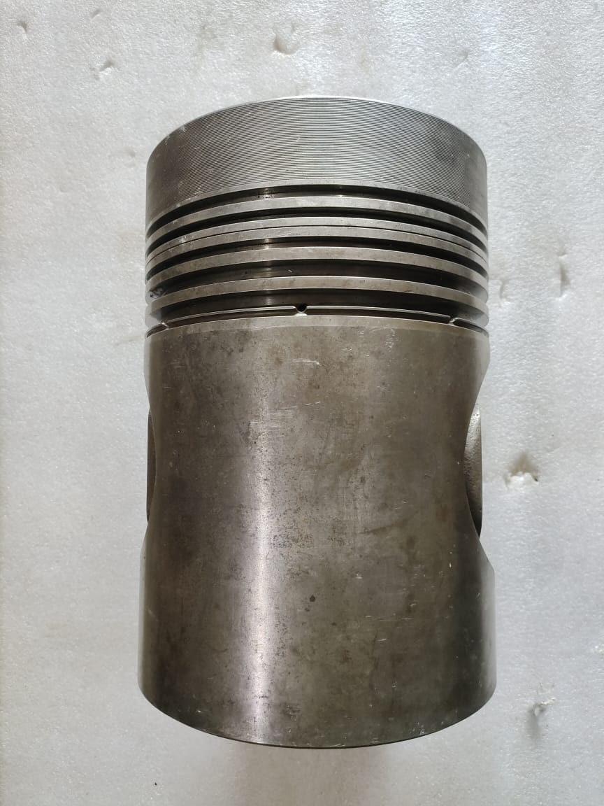 Yanmar T260 Piston