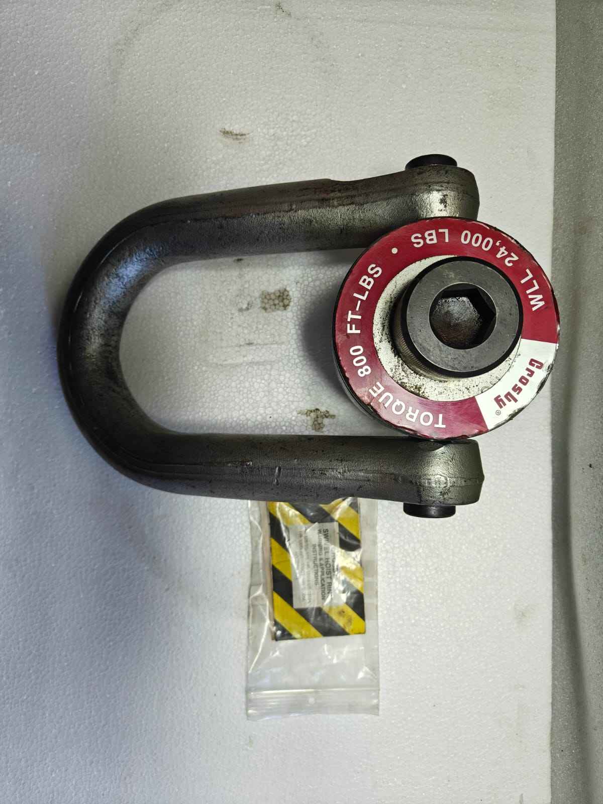 Crosby Swivel Hoist Ring 24,000 LBS WLL Torque: 800Ft-LBS