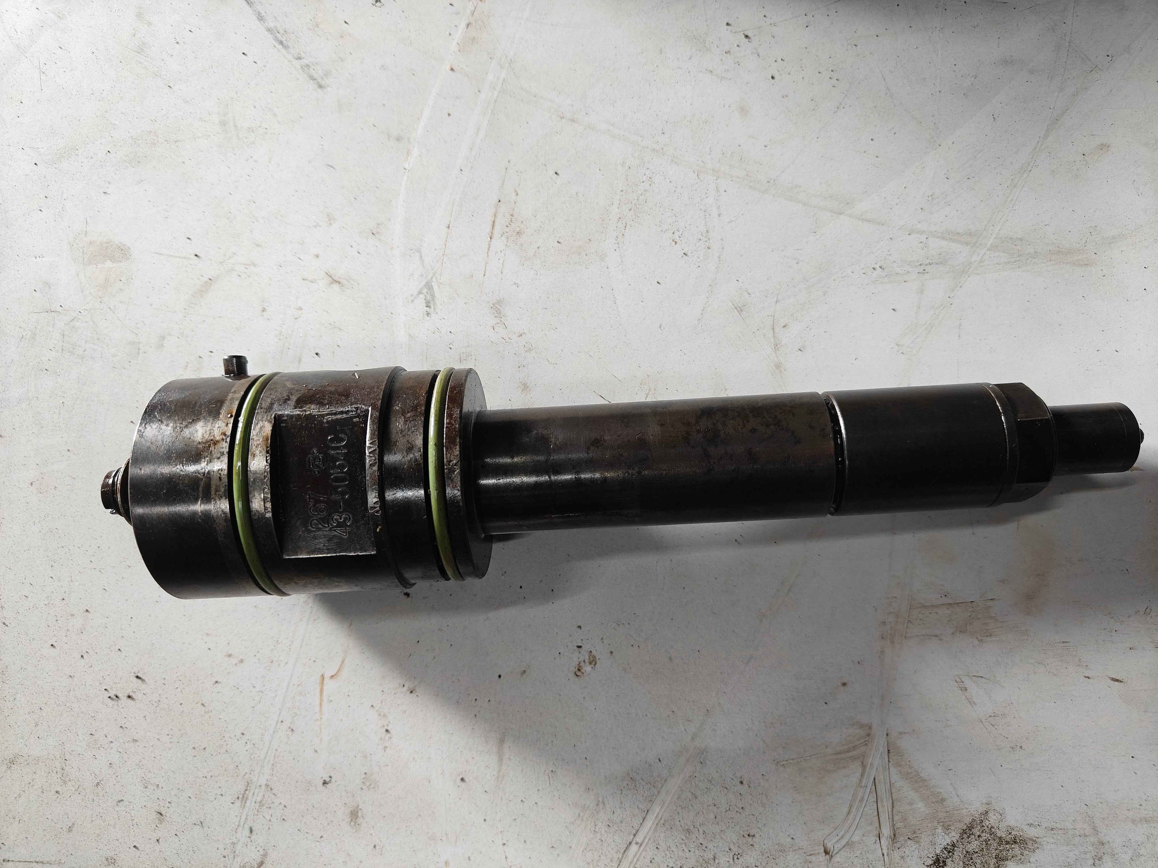 Daihatsu DL24 Injector