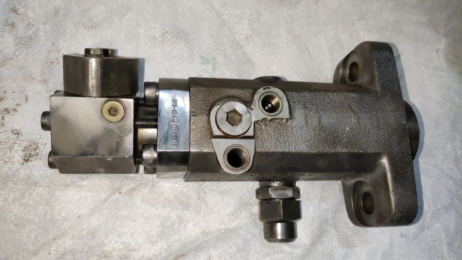 MAN B&W 23/30 Fuel Pump