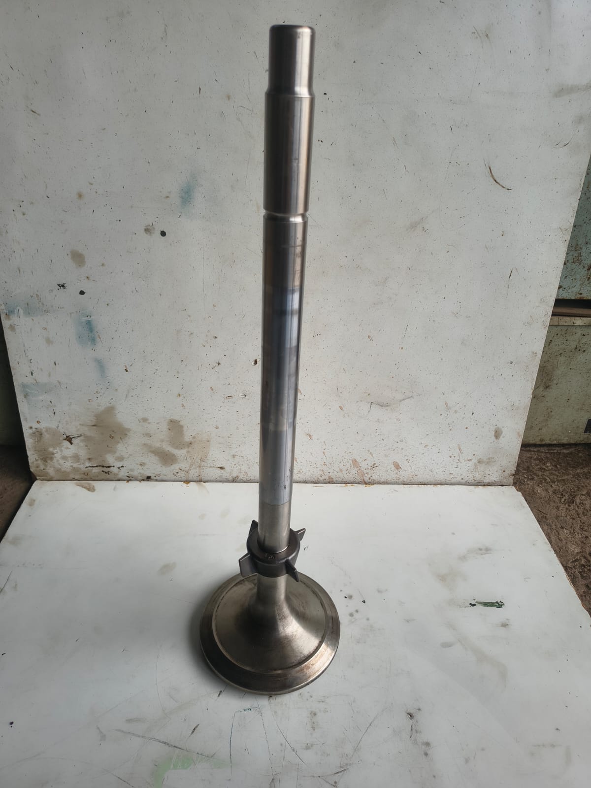 MAN B&W L35MC Valve