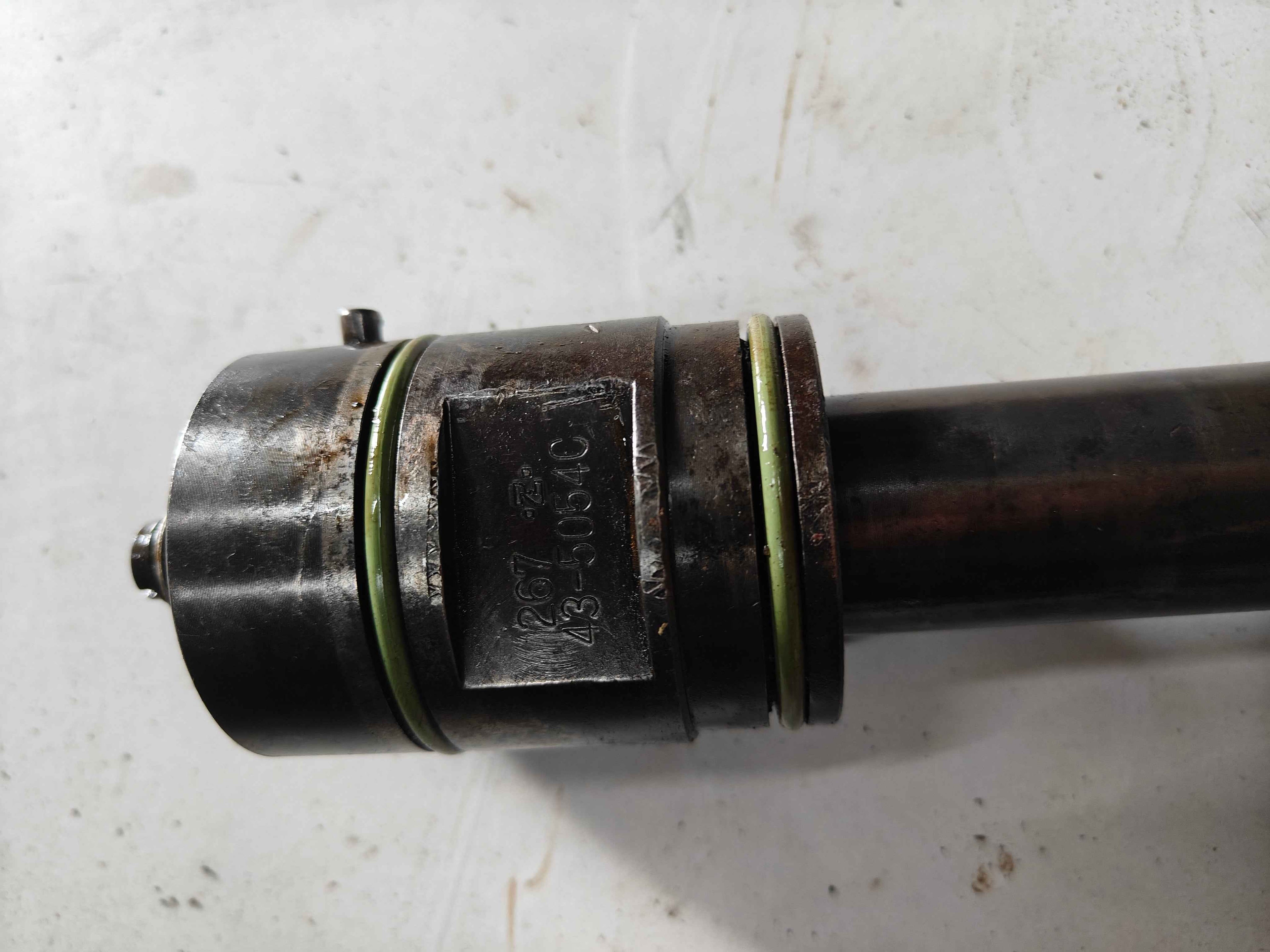 Daihatsu DL24 Injector