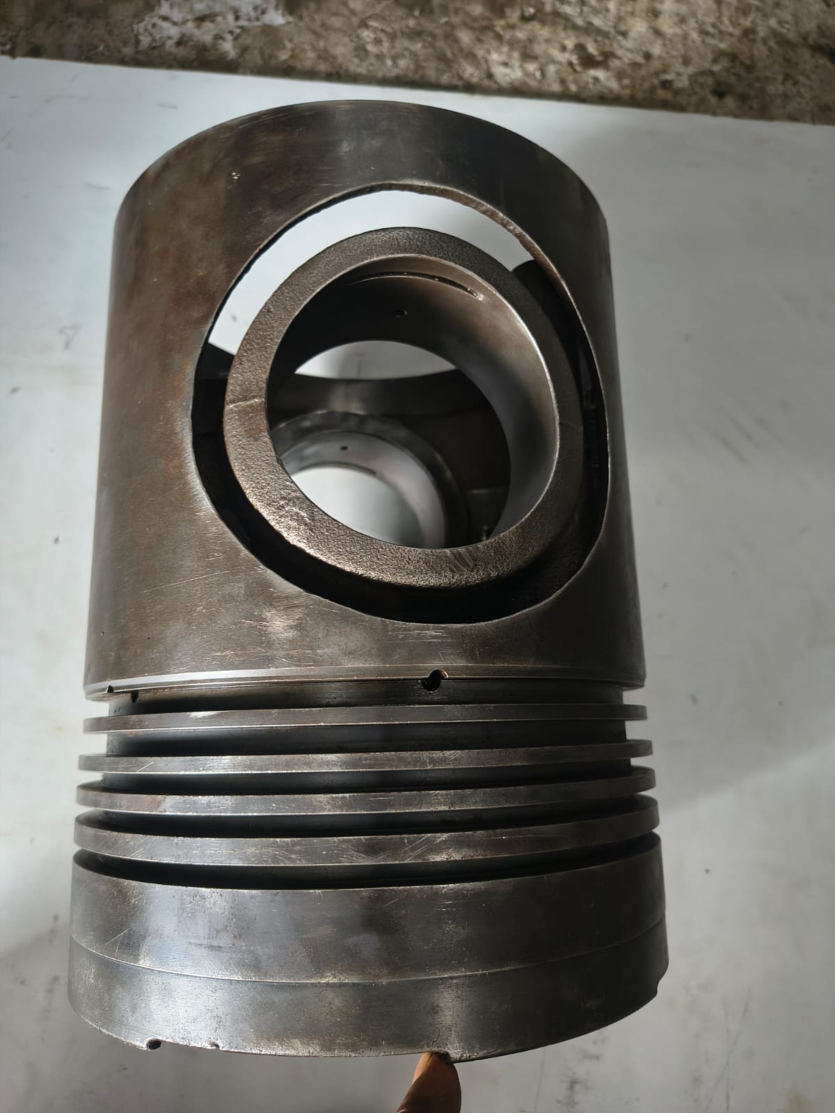 Daihatsu DL24 Piston